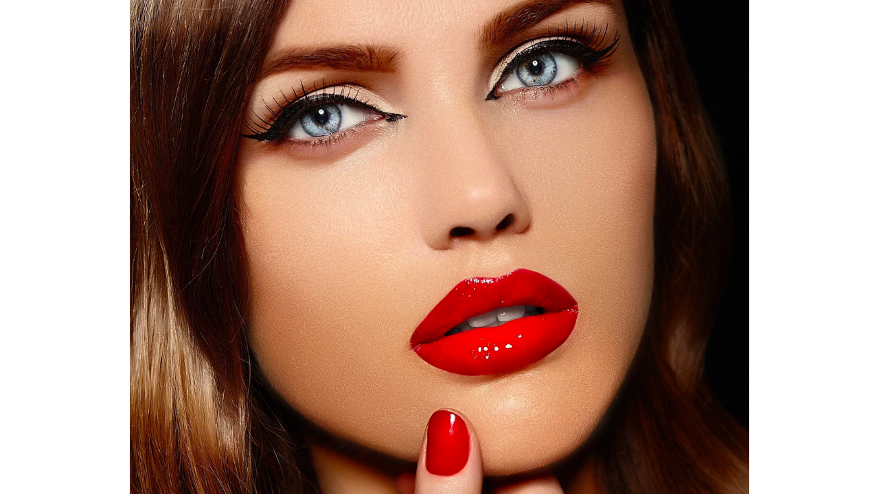 Unveiling the Art of Perfect Red Lips - Hyra Beauty